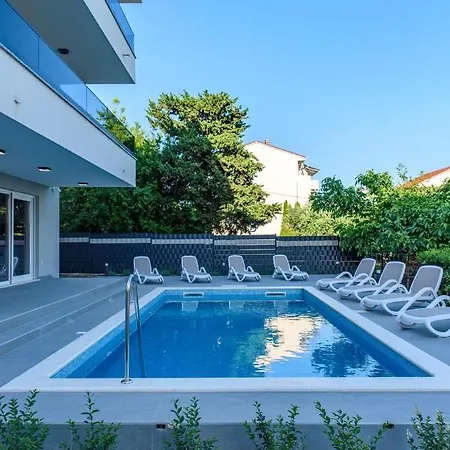 Seka Apartments With A Pool Kaštela Exterior foto